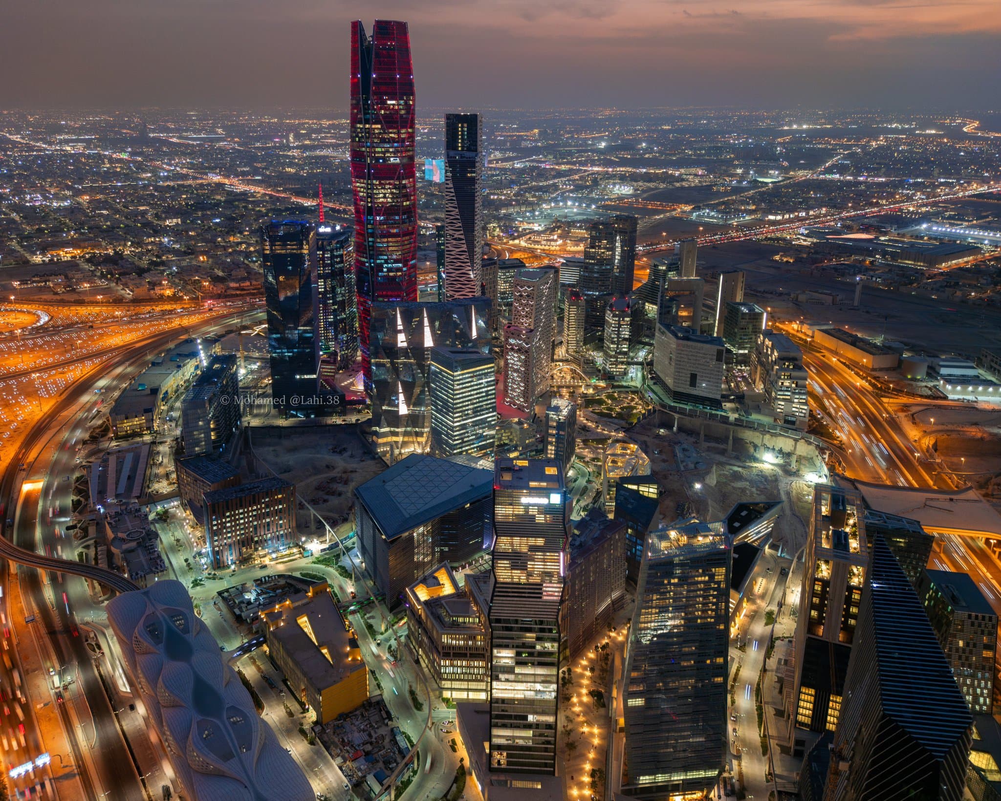 Riyadh: KAFD Architecture Tour with Expert (2h)